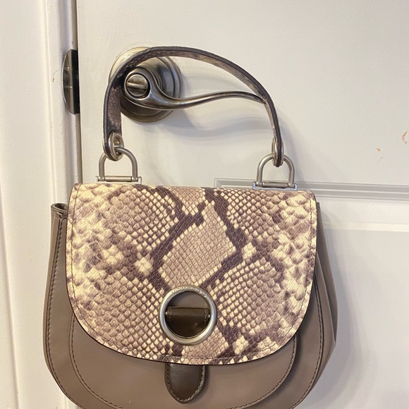 Women handbag - Picture 1 of 4